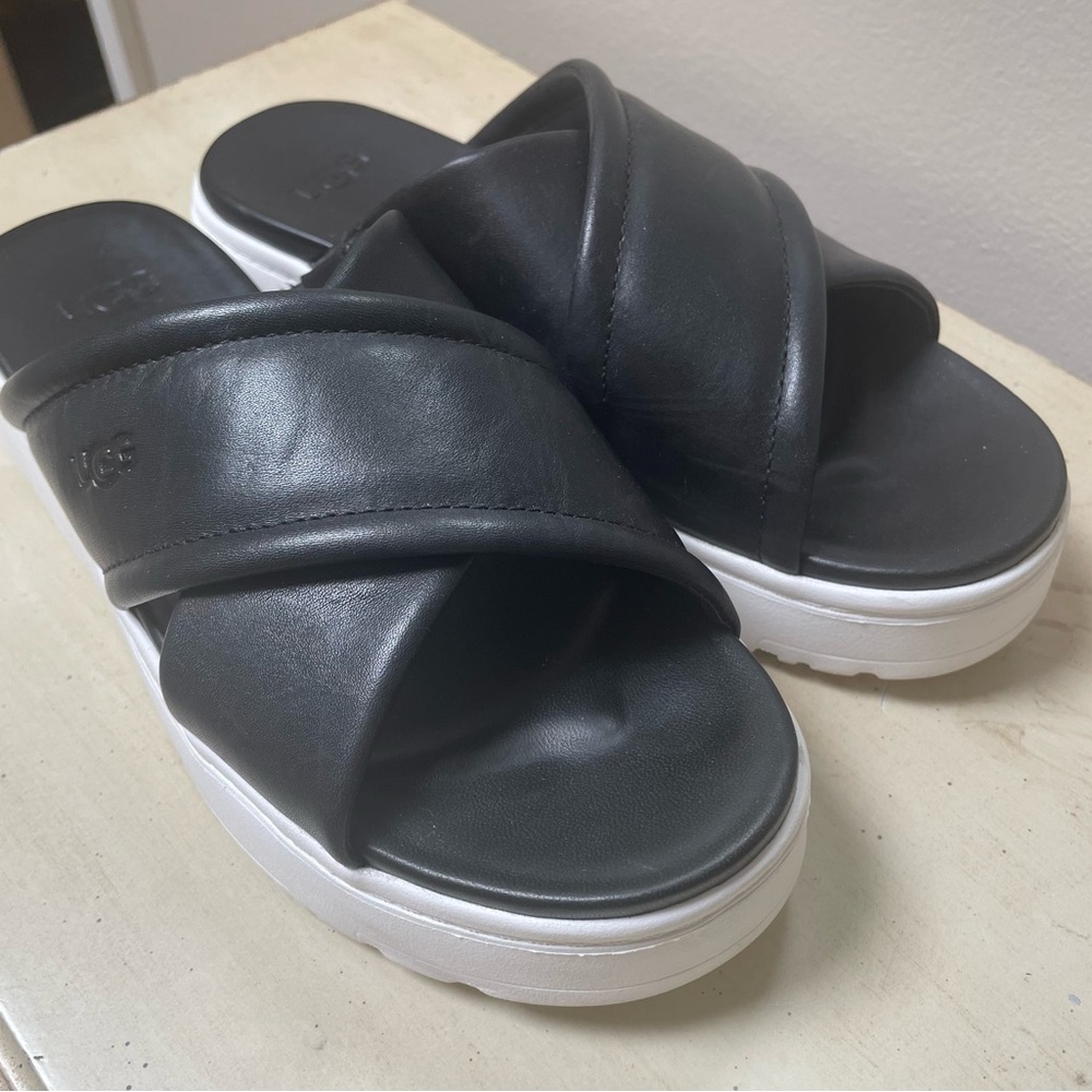 UGG Black Crisscross Platform Slide Sandals